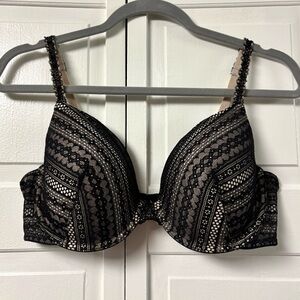 Victoria's Secret Lined Perfect Coverage Bra in Black Lace - Size 38C